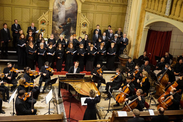 10 éves a VOX Savariae Ökumenikus Vegyeskar - jubileumi koncert 10 éves a VOX Savariae Ökumenikus Vegyeskar - jubileumi koncert