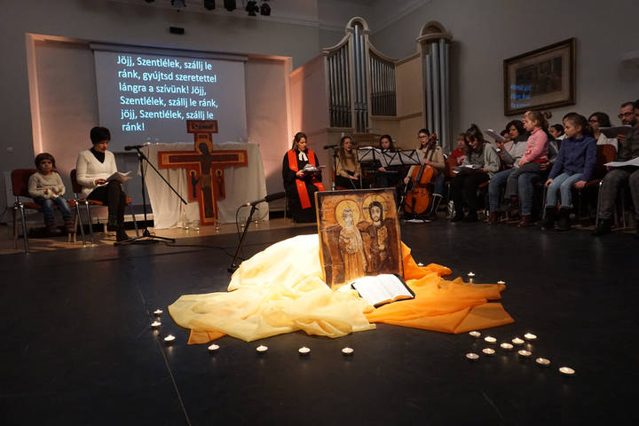 ... nem mindennapi emberséget tanúsítottak irántunk... ... nem mindennapi emberséget tanúsítottak irántunk...