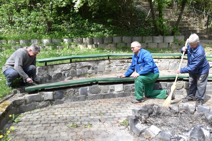Férfiköri munka Balatongyörökön Férfiköri munka Balatongyörökön