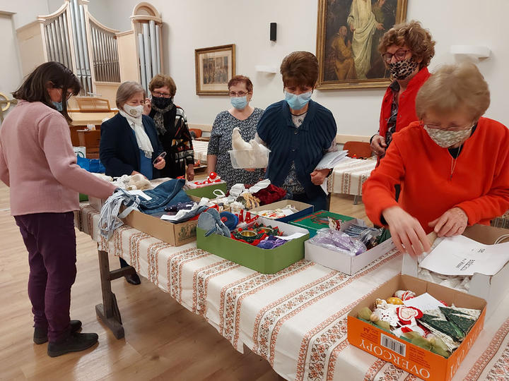 Adventi vásárra készülve Adventi vásárra készülve