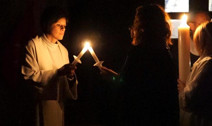 Krisztus feltámadt! Valóban feltámadt! Krisztus feltámadt! Valóban feltámadt!